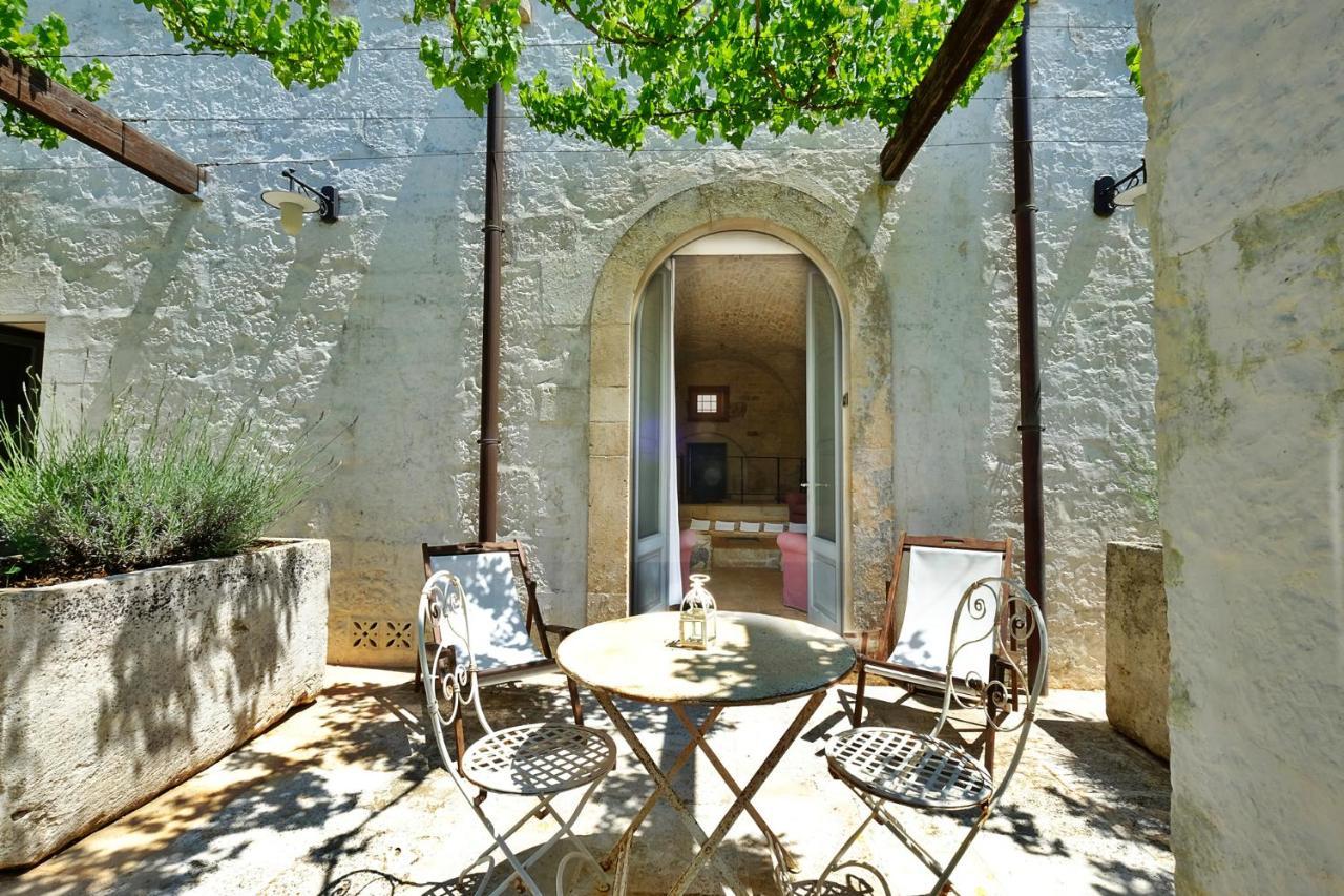 Masseria Trulli E Vigne มาร์ตินาฟรังกา ภายนอก รูปภาพ