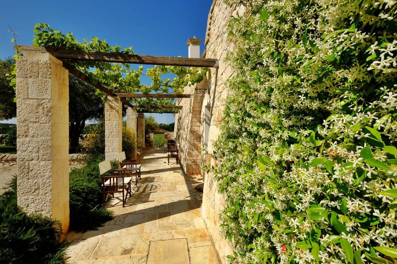 Masseria Trulli E Vigne มาร์ตินาฟรังกา ภายนอก รูปภาพ
