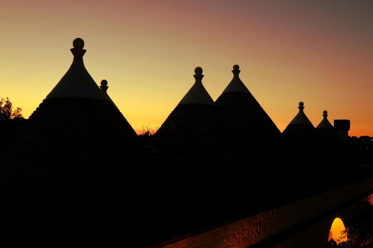 Masseria Trulli E Vigne มาร์ตินาฟรังกา ภายนอก รูปภาพ