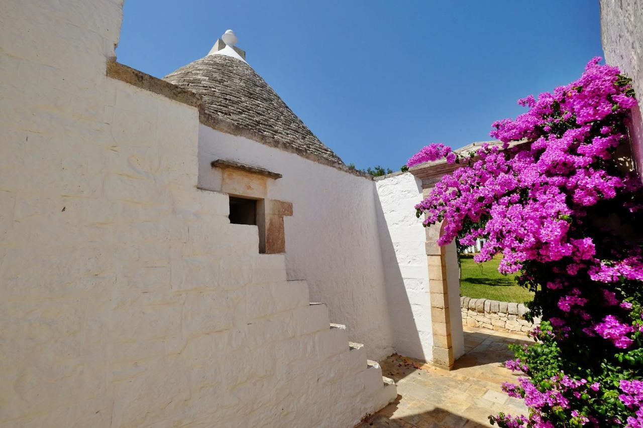 Masseria Trulli E Vigne มาร์ตินาฟรังกา ภายนอก รูปภาพ