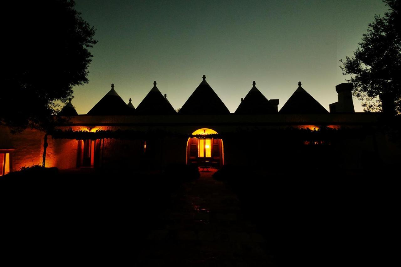 Masseria Trulli E Vigne มาร์ตินาฟรังกา ภายนอก รูปภาพ